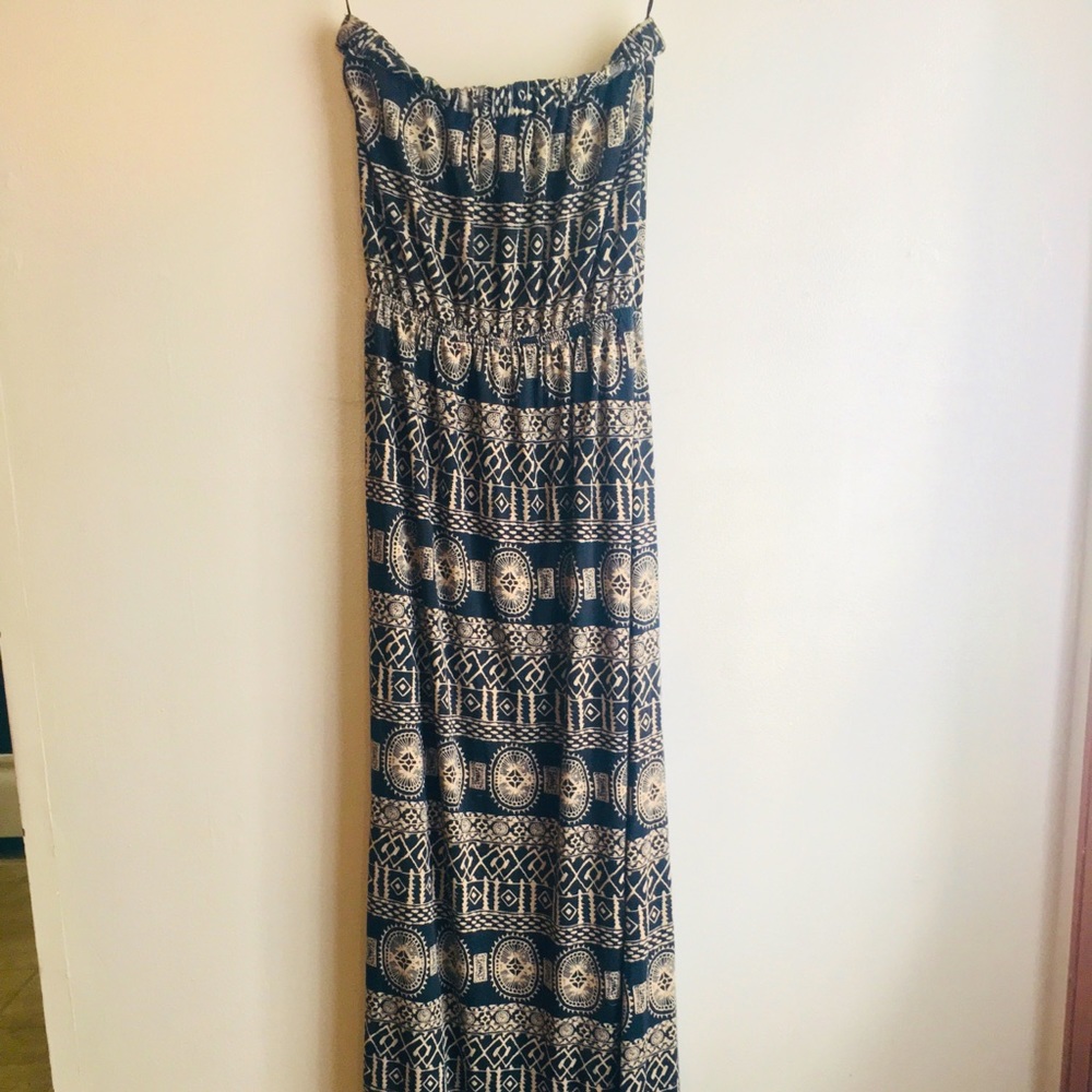 Gorgeous En’ Creme Strapless Dress